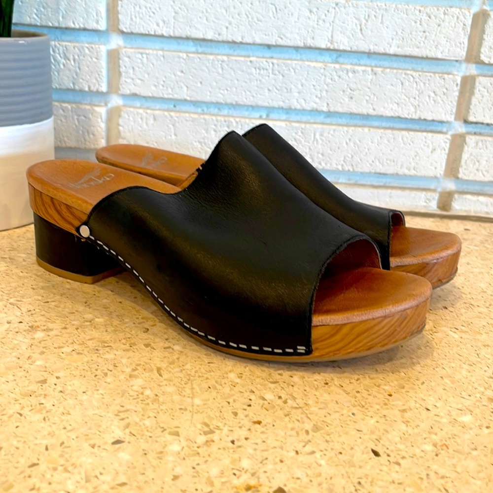 Dansko Maci Sandal Slide Clog Black Full Grain Leather